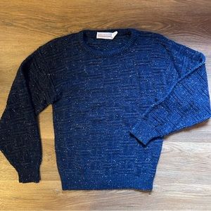 Vintage Men's Navy Blue Knit Sweater